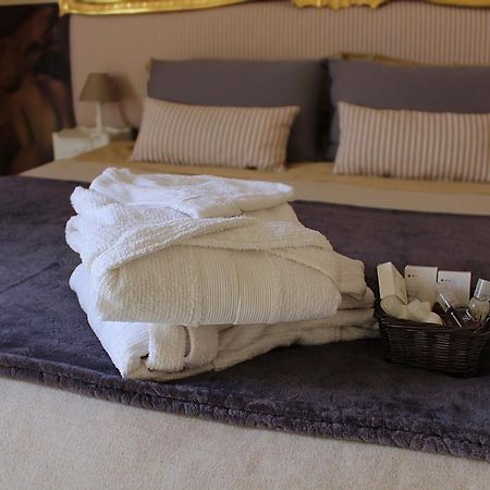 Dependance Royale Bed and Breakfast Caserta Eksteriør billede