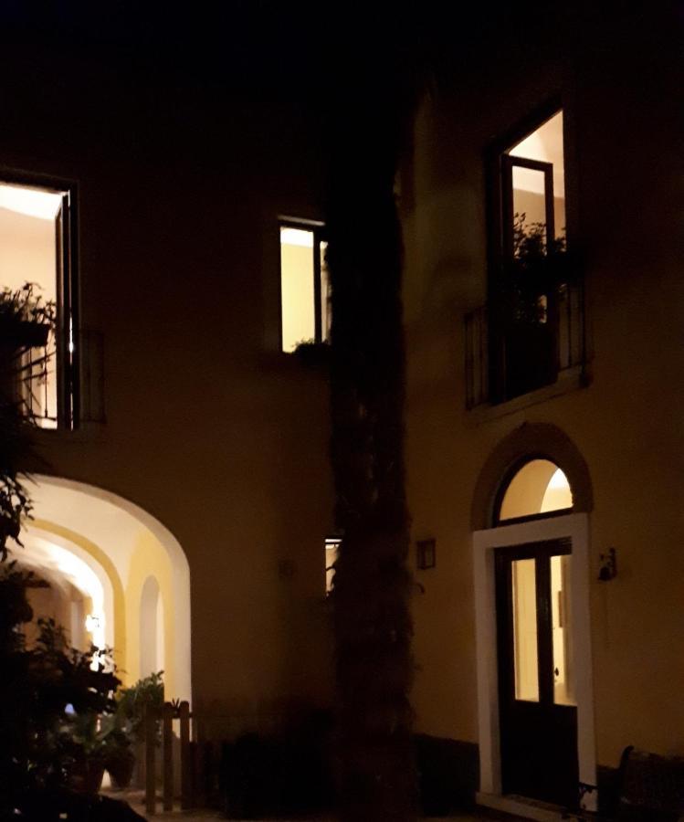 Dependance Royale Bed and Breakfast Caserta Eksteriør billede