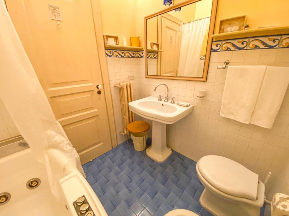 Dependance Royale Bed and Breakfast Caserta Eksteriør billede