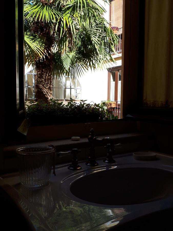 Dependance Royale Bed and Breakfast Caserta Eksteriør billede